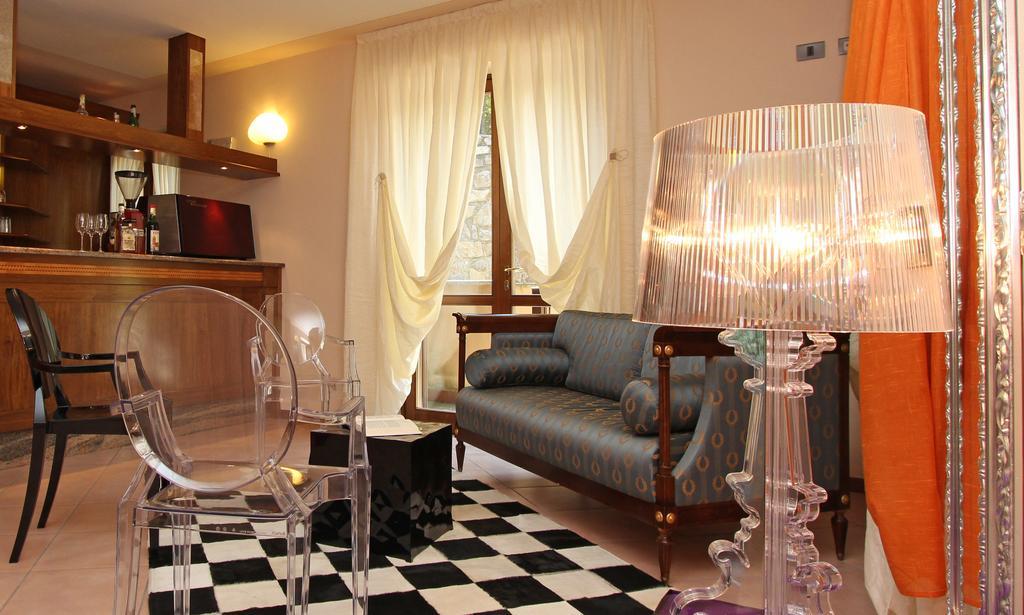 Hotel Garni Al Poggio Tignale Exteriér fotografie